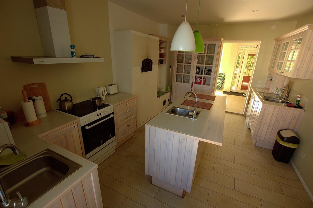 Virulase Holiday Home Тойла Экстерьер фото